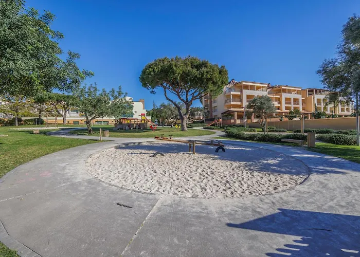 Palm Breeze Terrace Apartmán