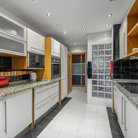 Palm Breeze Terrace *